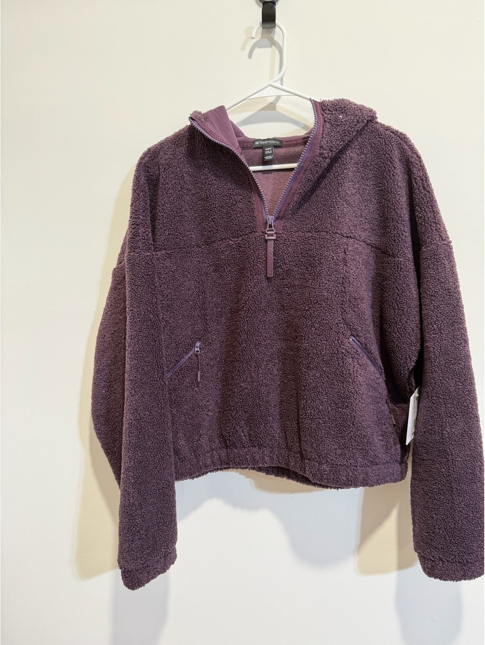 Beyond Yoga Sweatshirt Purple Size M